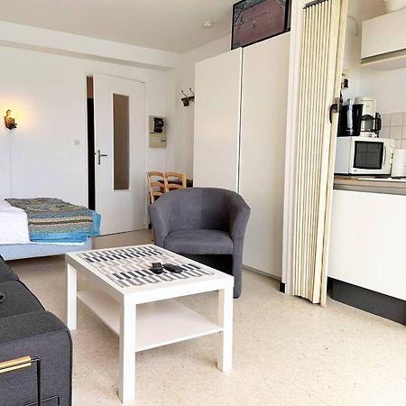 Studio Sur Plage Cavaliere Avec Terrasse, 1Er Etage, 2 Couchages - Fr-1-251-80 Le Lavandou Dış mekan fotoğraf